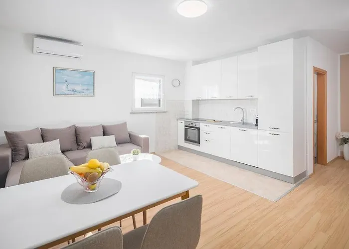 アパート Ana 2 By Guide Nova Vas