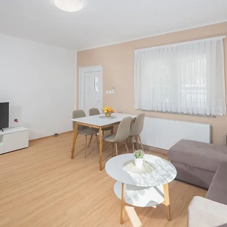 Ana 2 By Guide * Nova Vas (Porec)